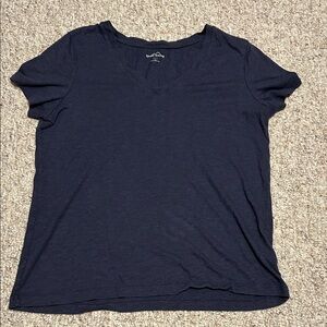 Eddie Bauer Women's Large Navy V-Neck Top EUC